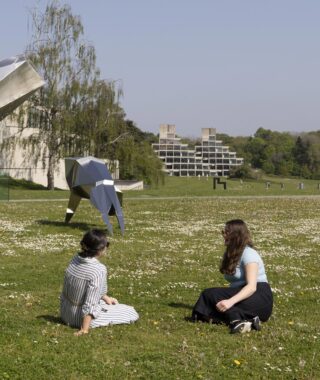 Spring-in-the-Sculpture-Park_2024.-Copyright--Sainsbury-Centre.-Photo--Kate-Wolstenholme_13